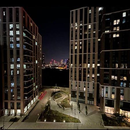 2 Bed Apartment Close To Station With Parking Londra Dış mekan fotoğraf